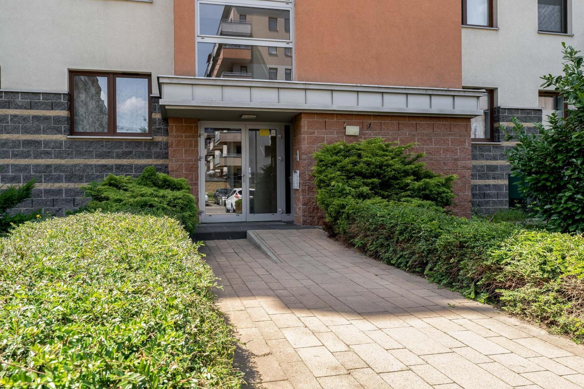 Przewoz Cosy With Terrace Apartment *